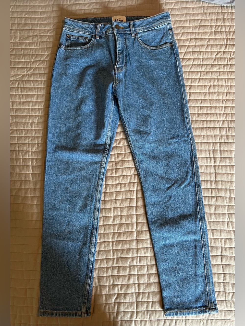 Sezane Classic Straight-Leg Jeans in Medium Blue